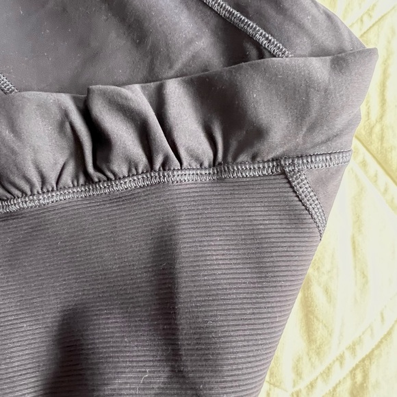 Lulu lemon Navy Leggings - Picture 6 of 6